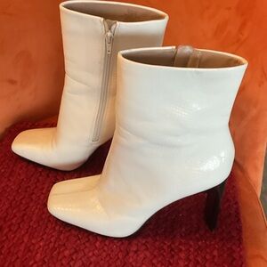 💜Mix No. 6 Glossy White Ankle Boots
